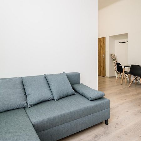 Jm Rooms Lubicz II Krakau Buitenkant foto