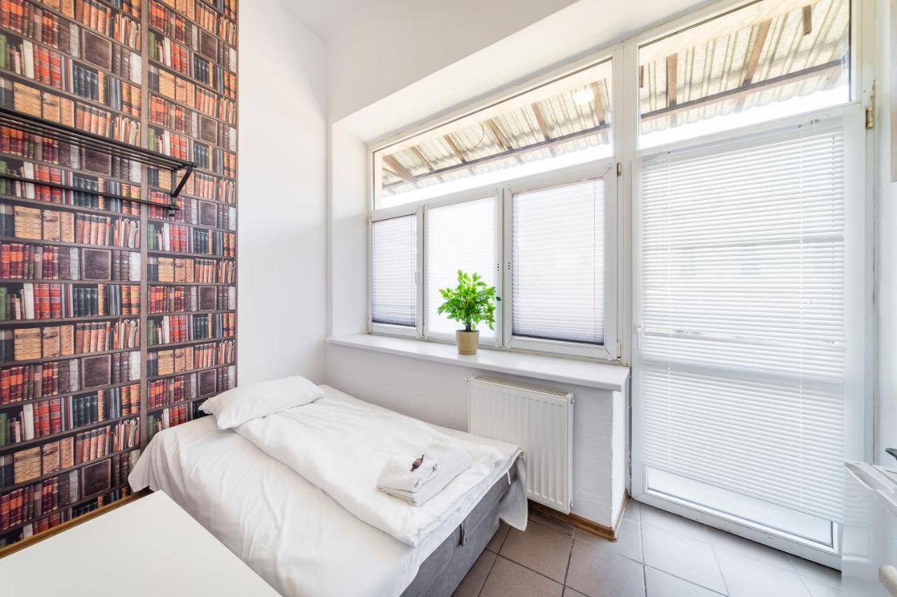 Jm Rooms Lubicz II Krakau Buitenkant foto