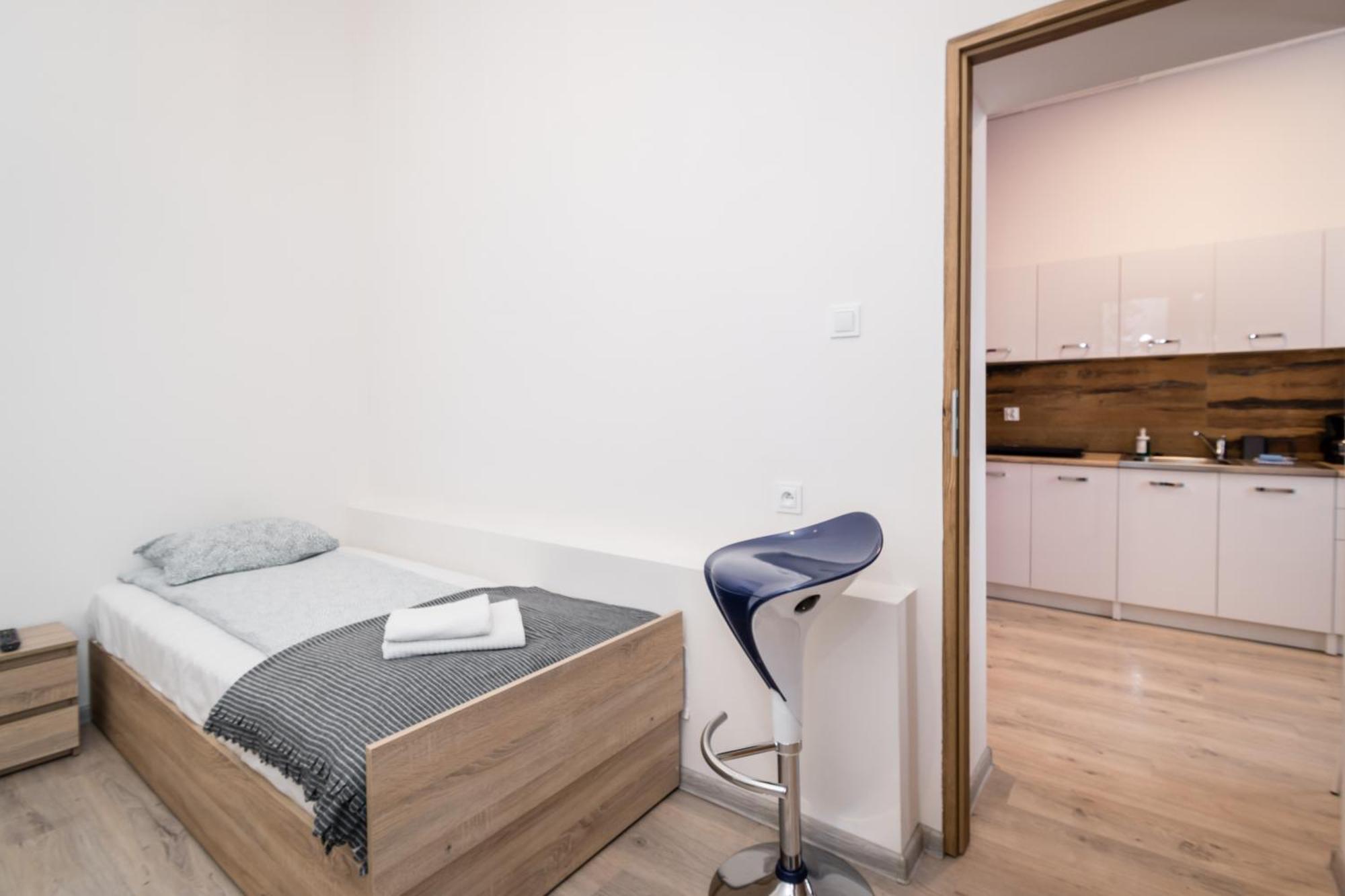 Jm Rooms Lubicz II Krakau Buitenkant foto