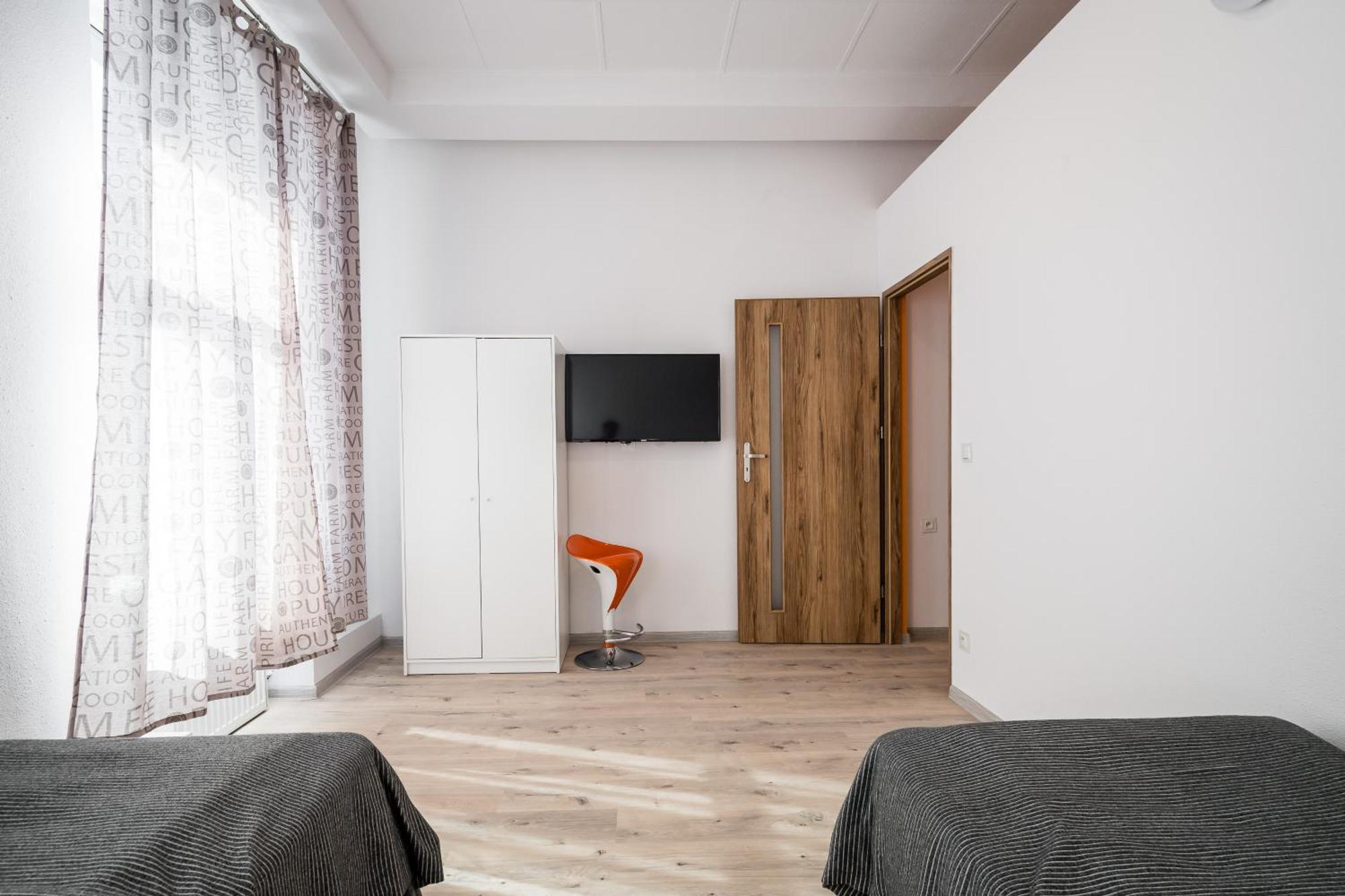 Jm Rooms Lubicz II Krakau Buitenkant foto